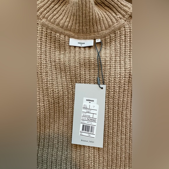 Gorgeous & warm oversized sweater dress, BRAND NEW - Picture 2 of 4